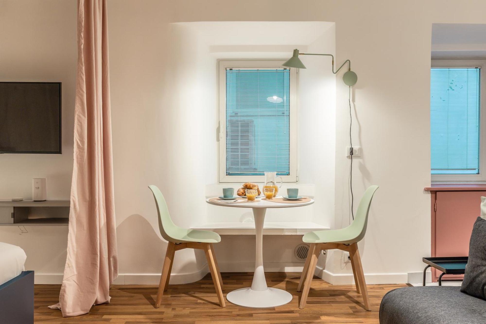 Piazza Unita D'Italia - Jr Suite Con Ac - Wi Fi - Park Convenzionato Triëst Buitenkant foto